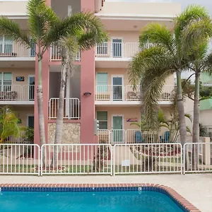 Ocean Terrace 202 - A Block From Sandy Apartment Rincon