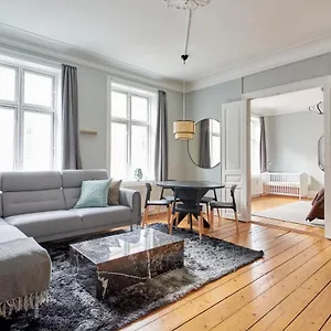  Apartamento Spacious Scandinavian 3br In Vibrant Area