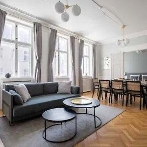 Lejlighed Lavish 4br In The Heart Of Cph By The Canals, København