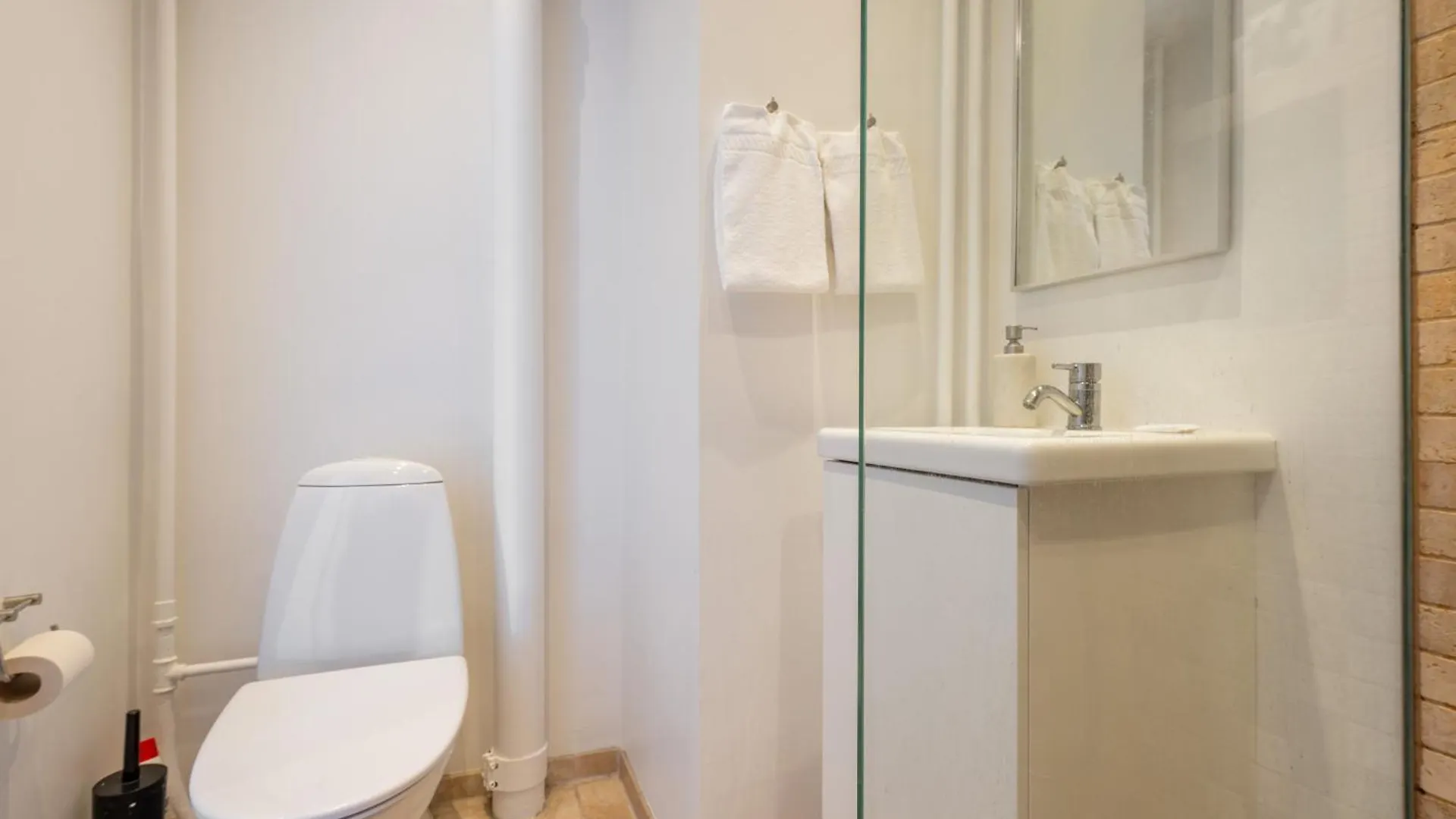 Large Apartment With Canal View In Central Cph City Copenhague Dinamarca