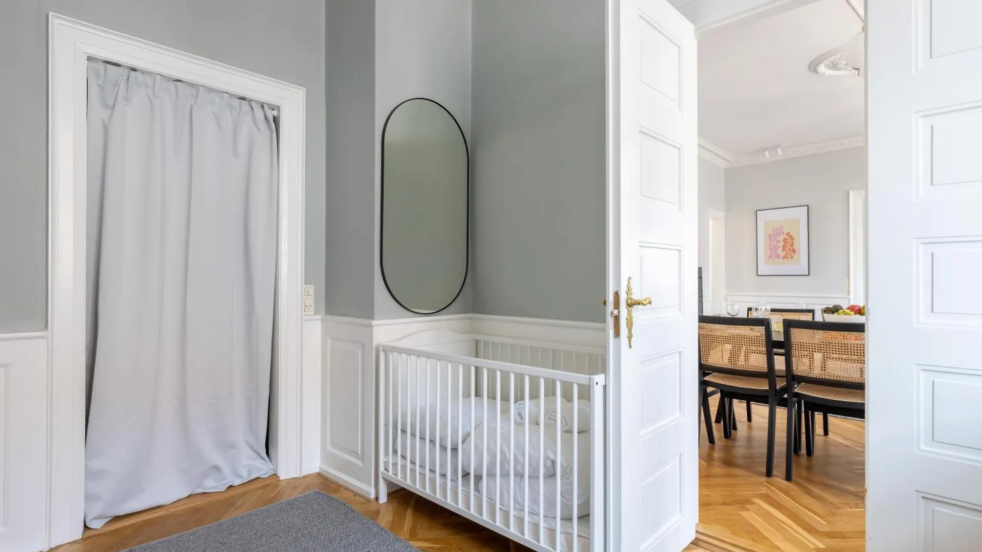 Large Apartment With Canal View In Central Cph City Copenhague