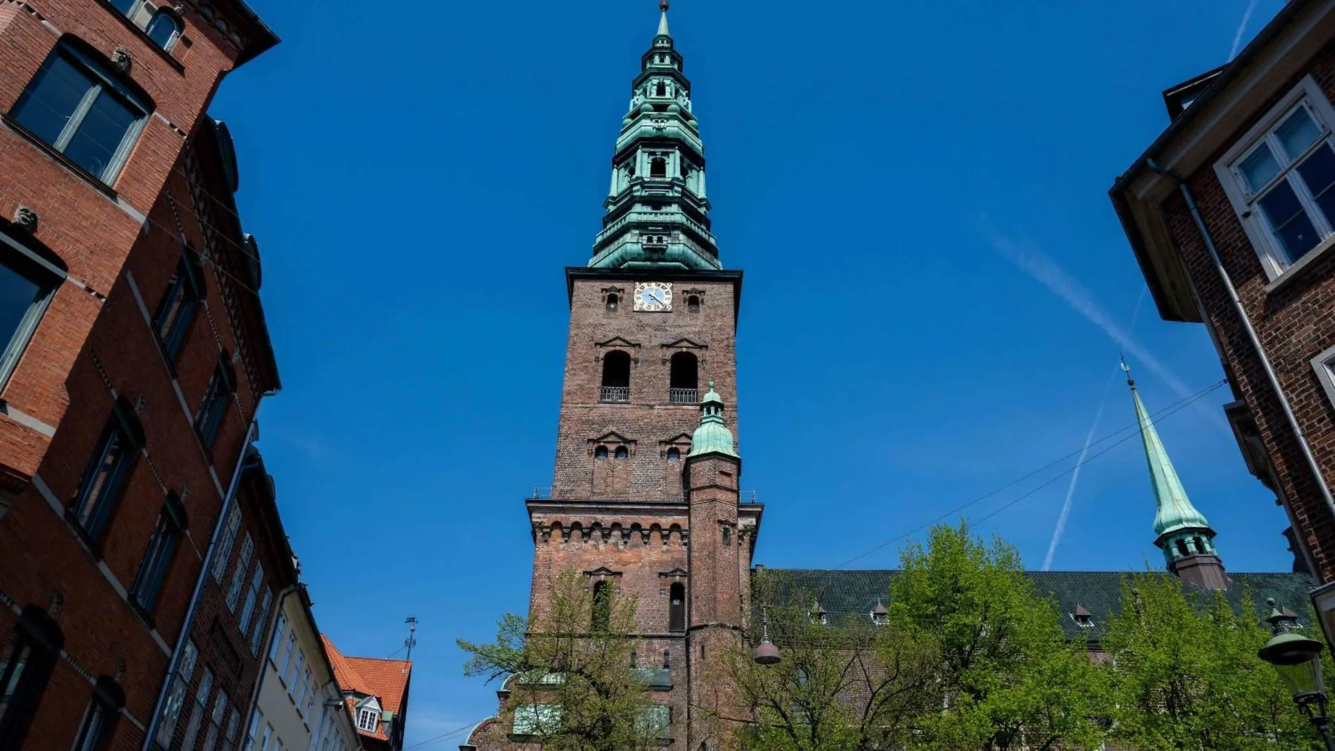 Large Apartment With Canal View In Central Cph City Copenhague