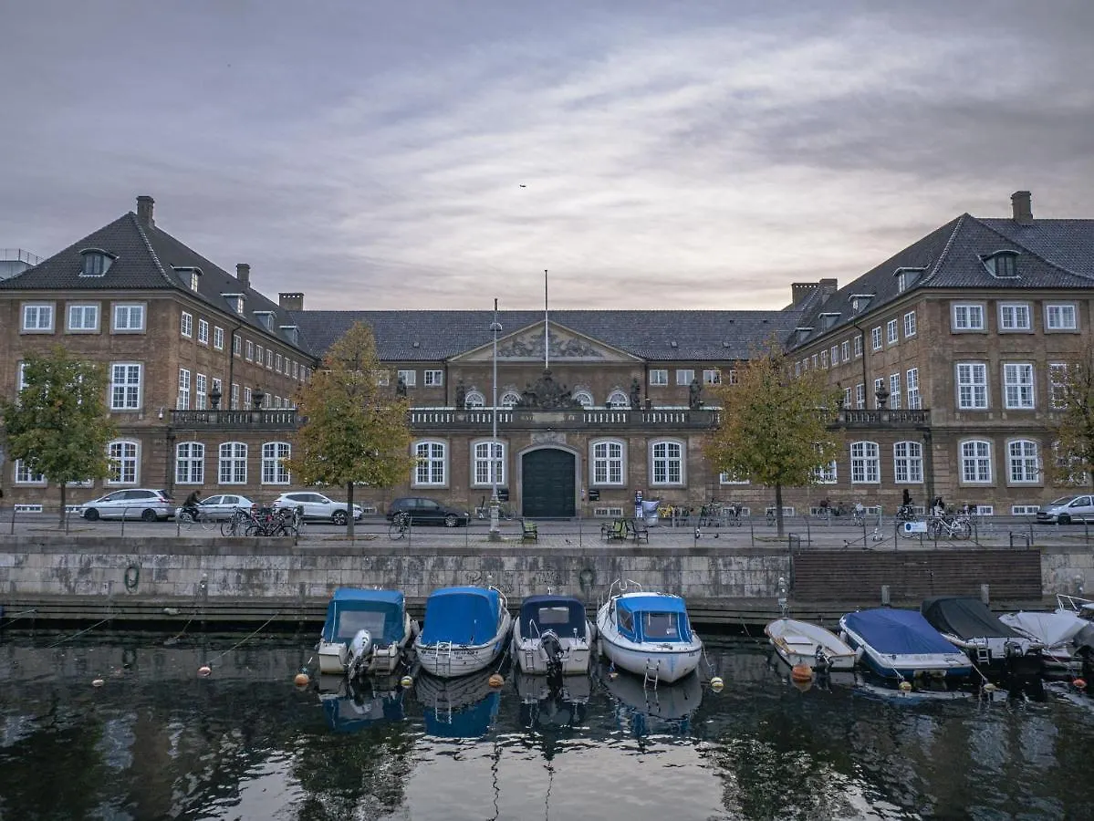 Large Apartment With Canal View In Central Cph City Copenhagen Denmark