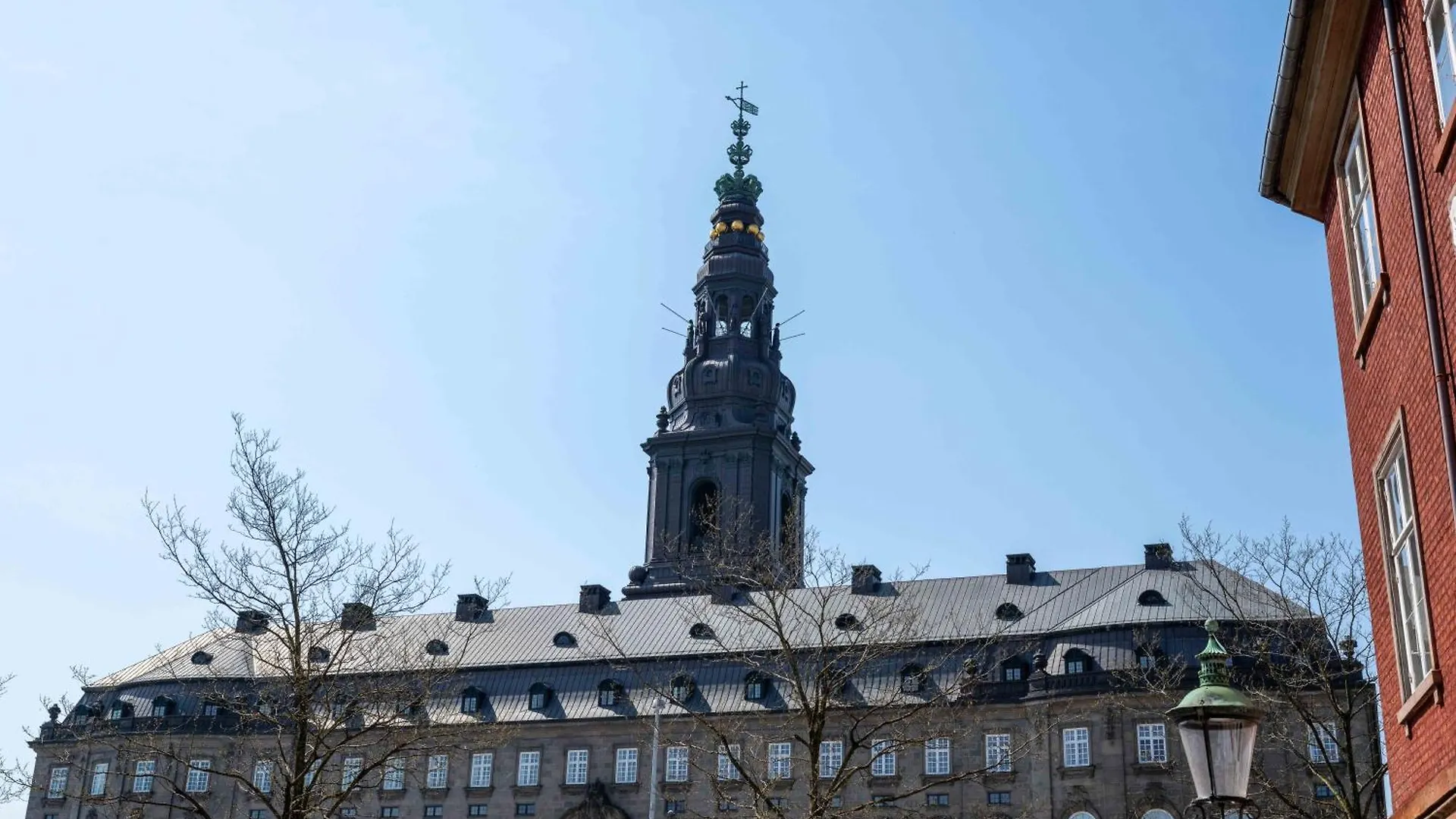 Large Apartment With Canal View In Central Cph City Copenhagen
